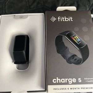 Fit Bit Charge 5